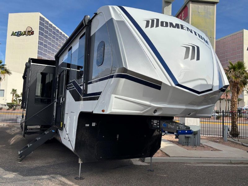 2025 Grand Design RV momentum 395ms