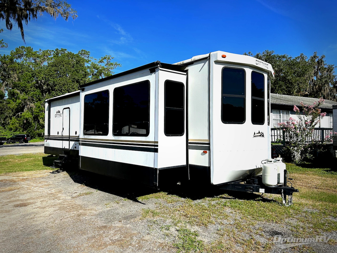 2021 Forest River cedar creek cottage 40cfk2