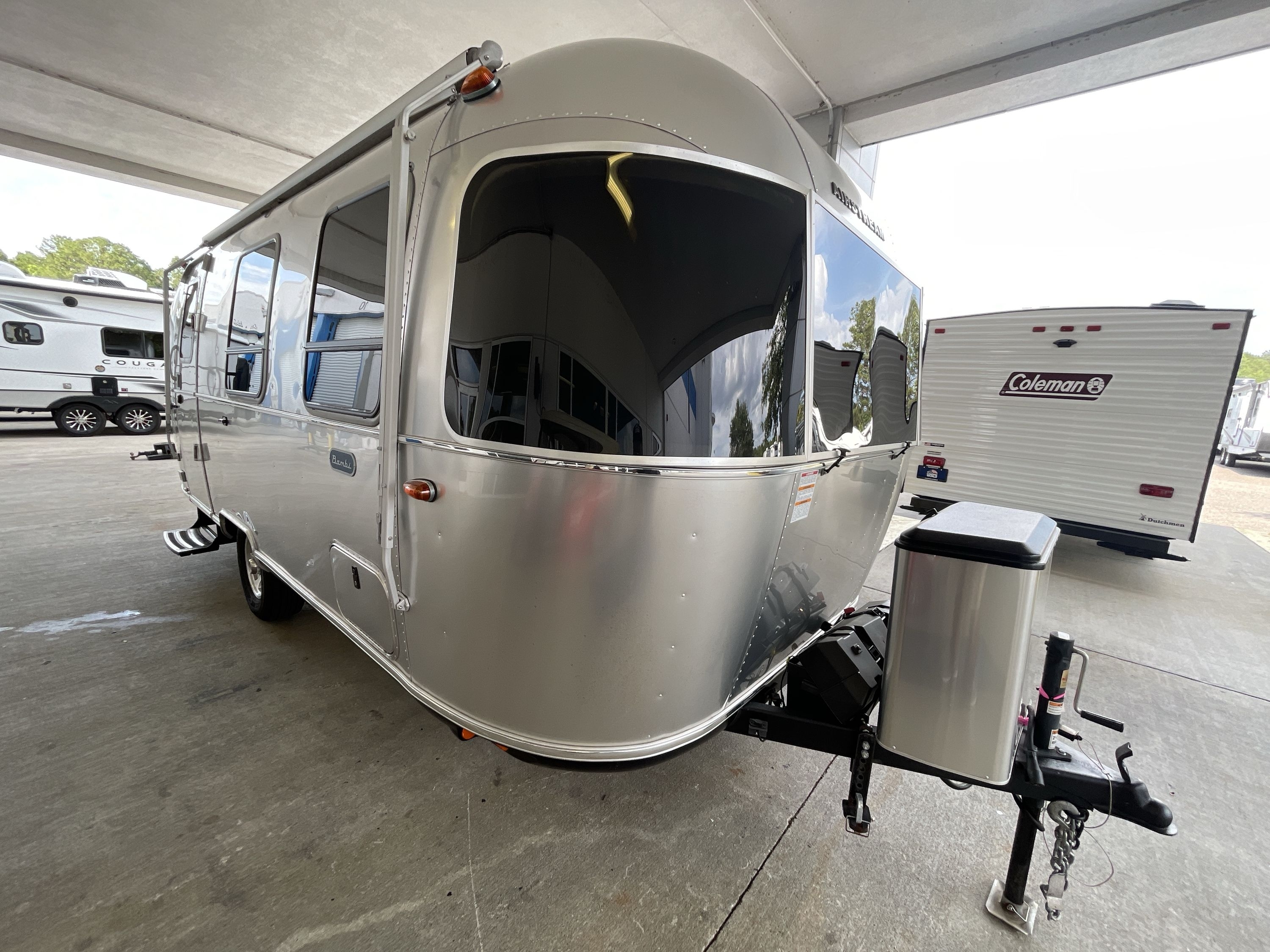 bambi 2023 Airstream Bambi 22FB specs and literature guide