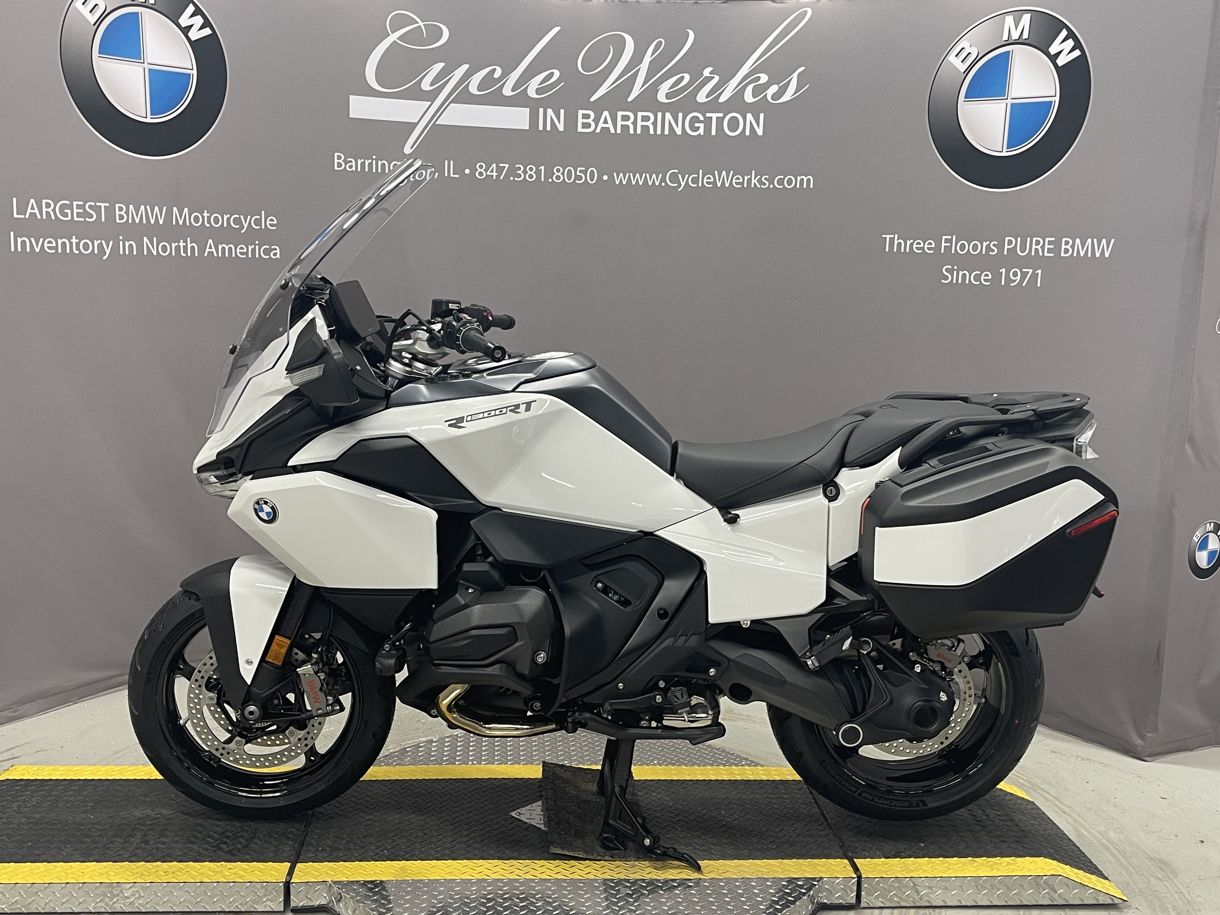 2026 BMW R 1300 RT 1300 RT in Barrington, IL