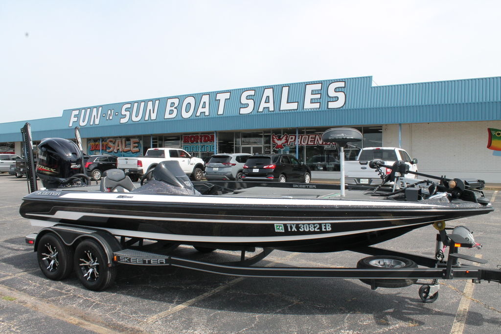 Used Zxr Series For Sale Near 70634 - Skeeter Boats - Boatmart
