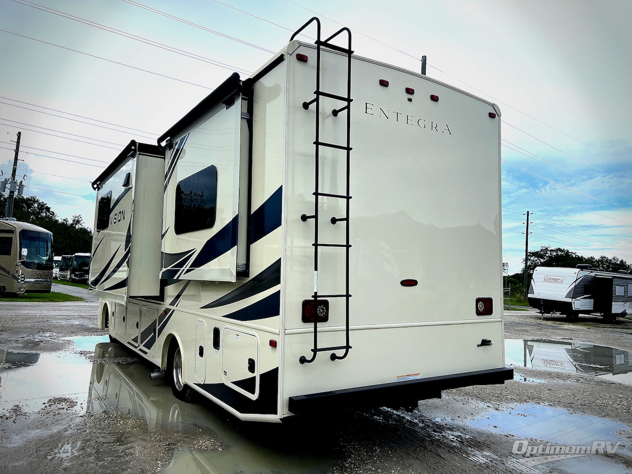2022 Entegra Coach vision 27a