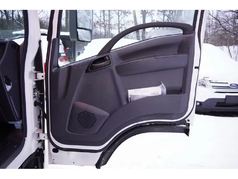 2025 CHEVROLET 5500 XG LCF Gas