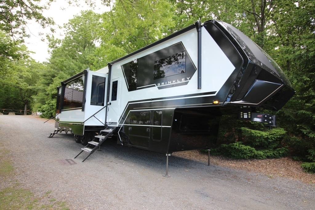 2025 Brinkley RV