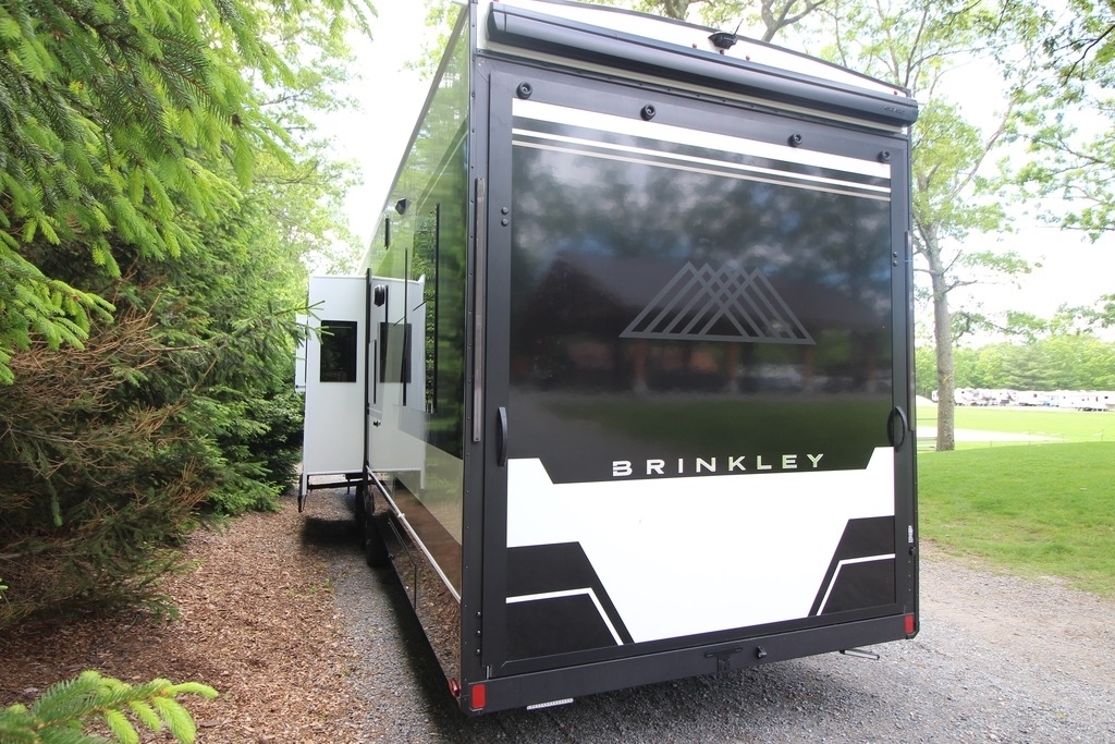 2025 Brinkley RV