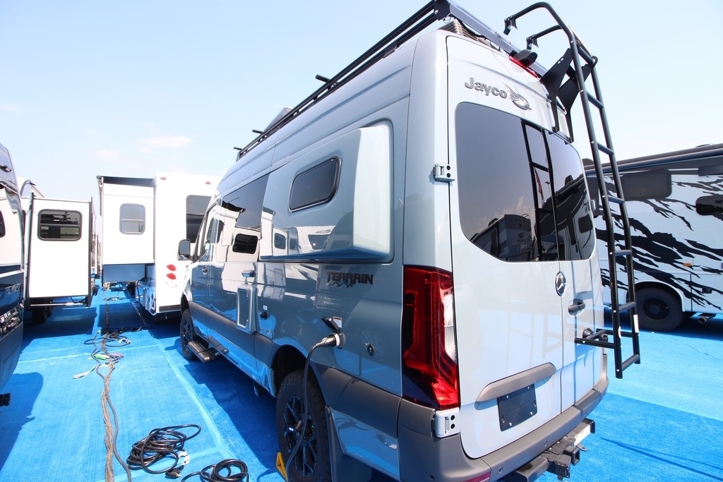2024 Jayco terrain 19y