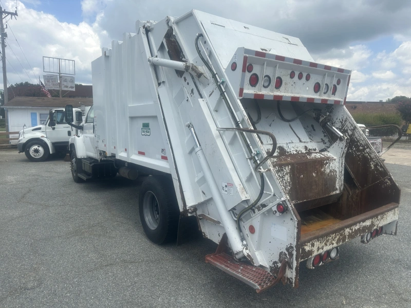 2004 GMC C7500