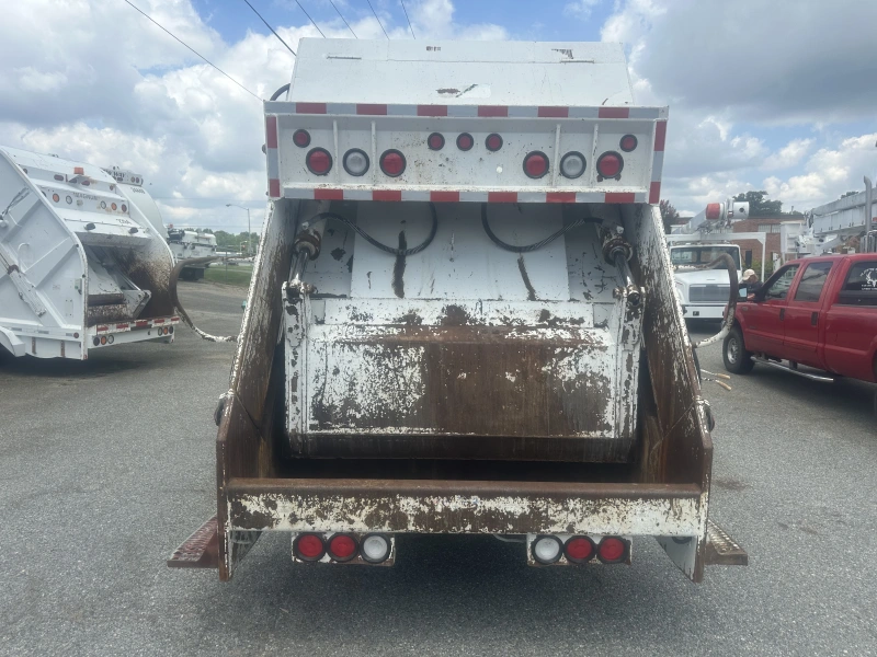 2004 GMC C7500