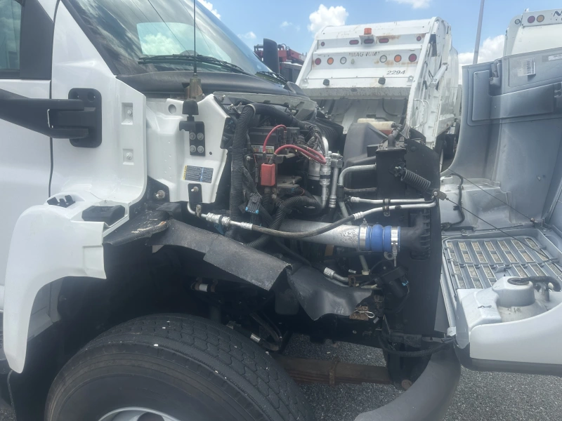 2004 GMC C7500