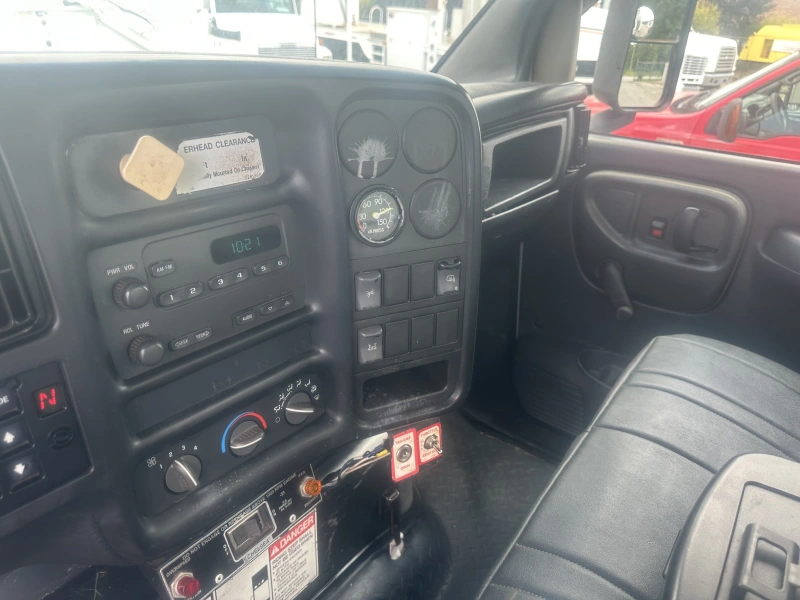 2004 GMC C7500