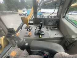 2015 JOHN DEERE 6115M