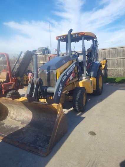 2018 JOHN DEERE 310L in Weatherford, TX