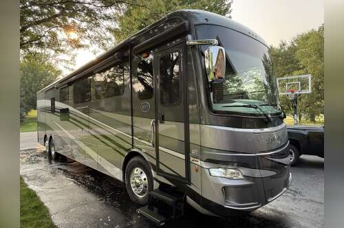 2021 Forest River Berkshire Xlt 45CA in elmwood WI
