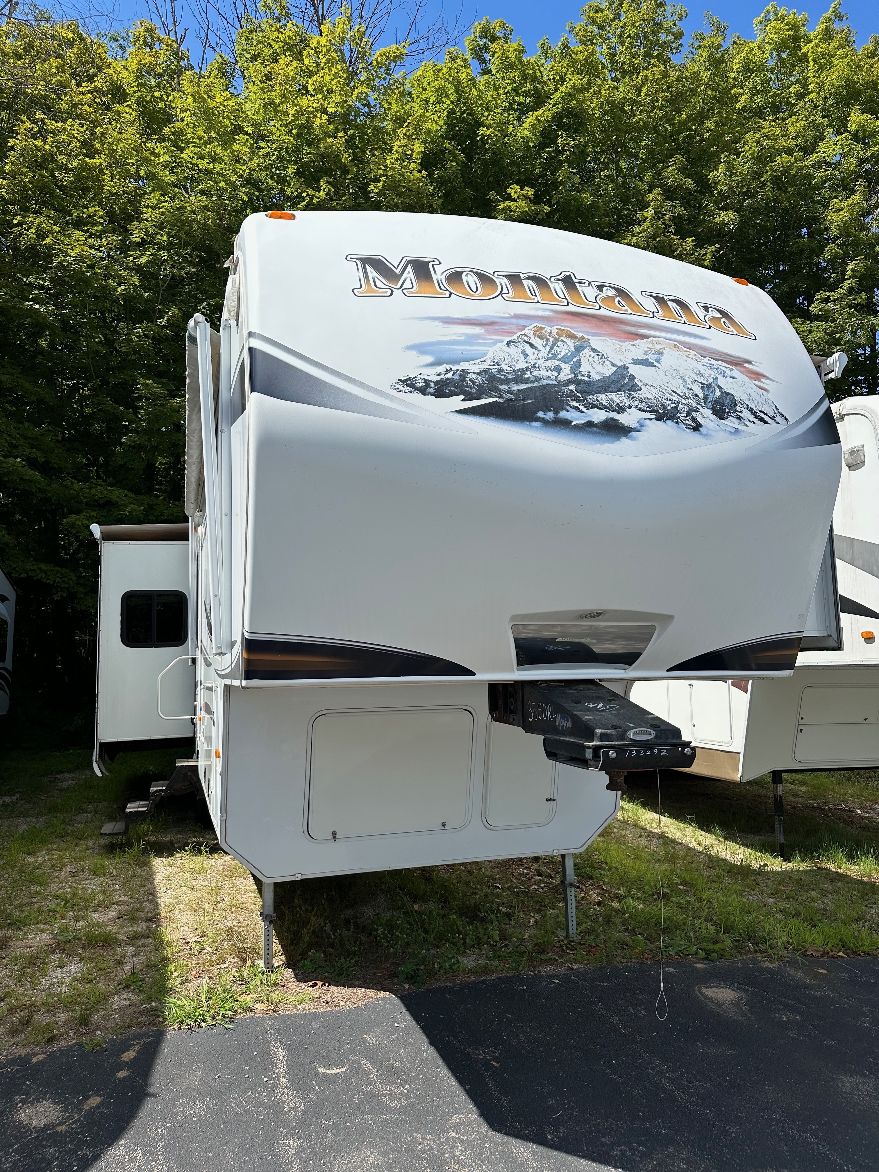 2011 Keystone MONTANA 3580 RL RV