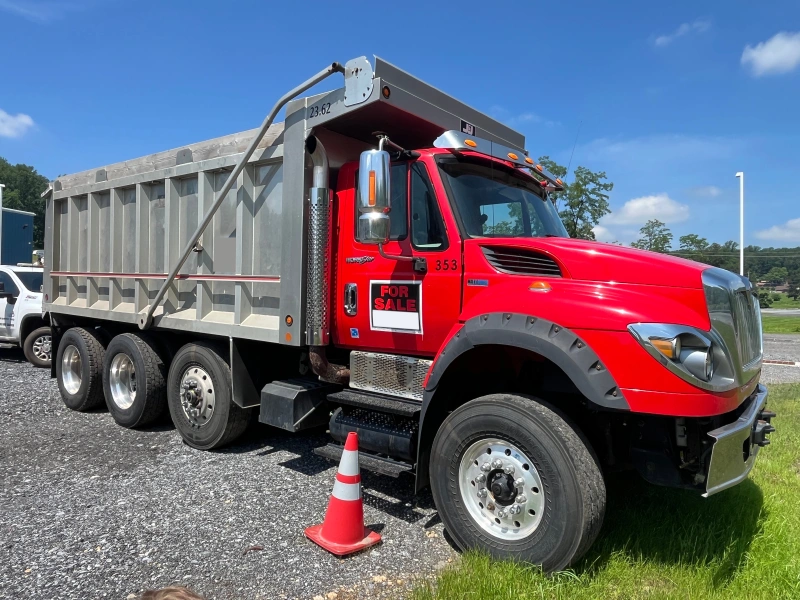 2013 INTERNATIONAL WorkStar 7600