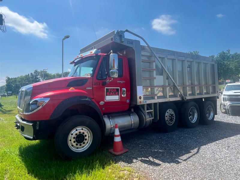2013 INTERNATIONAL WorkStar 7600