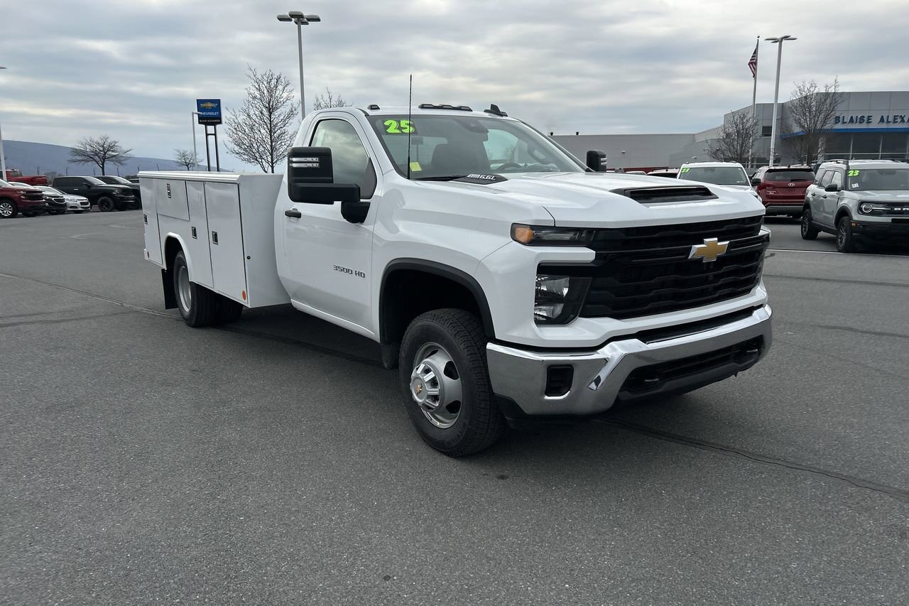 2025 CHEVROLET Silverado 3500HD CC in Muncy, PA