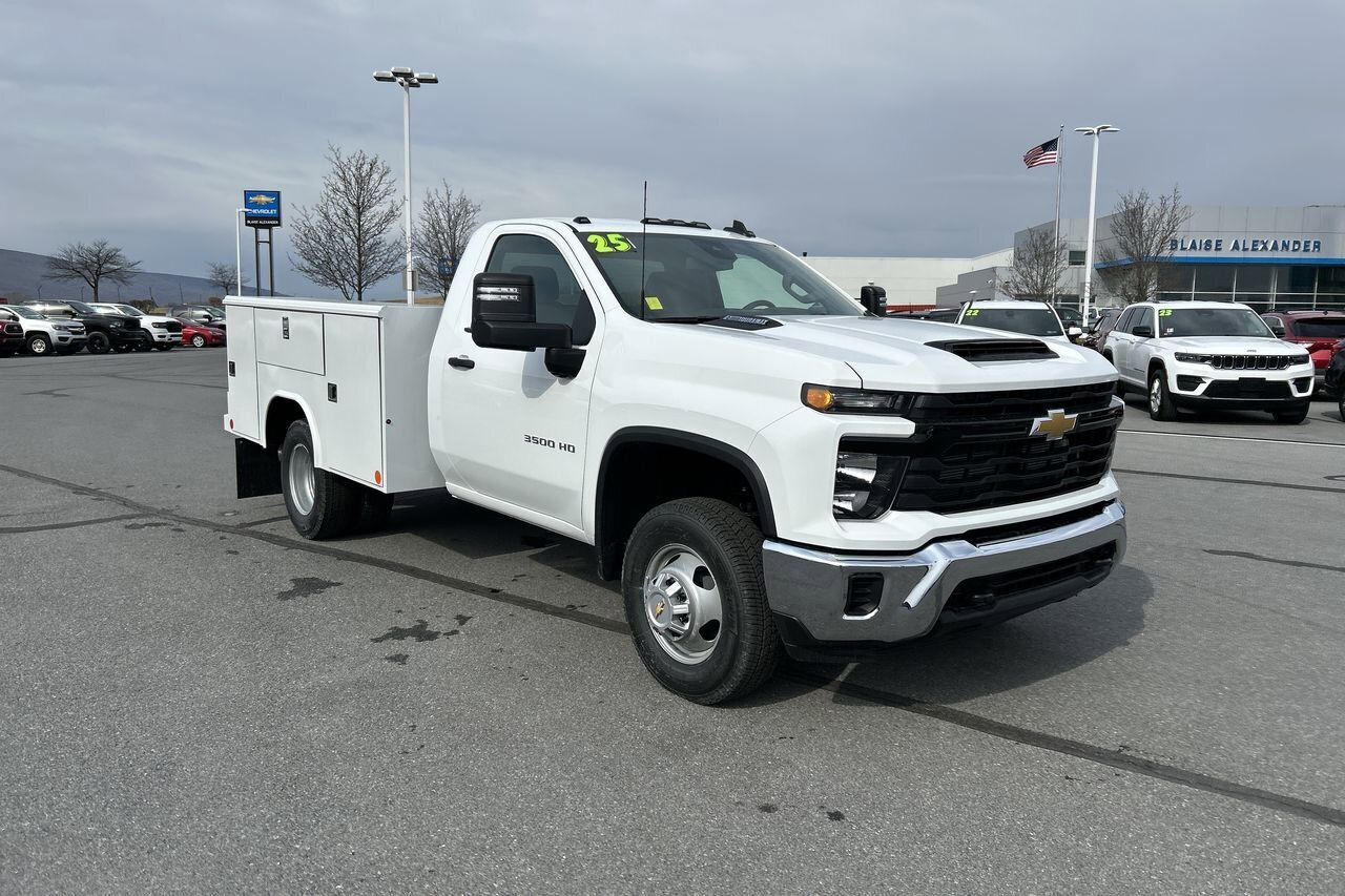 2025 CHEVROLET Silverado 3500HD CC in Muncy, PA