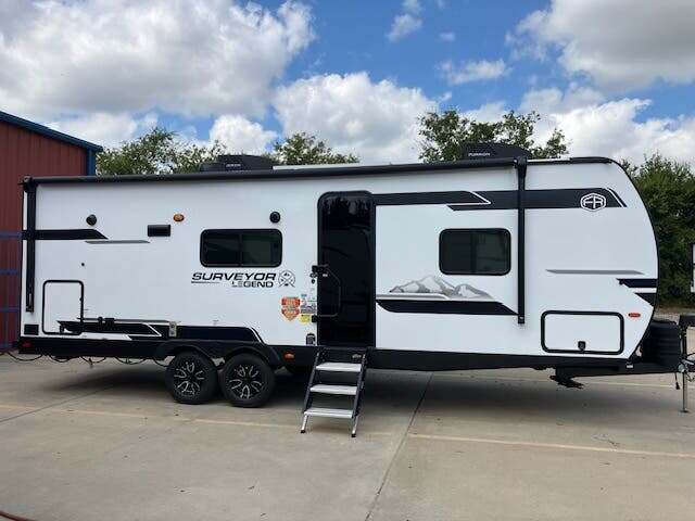 2025 Forest River surveyor 252rble