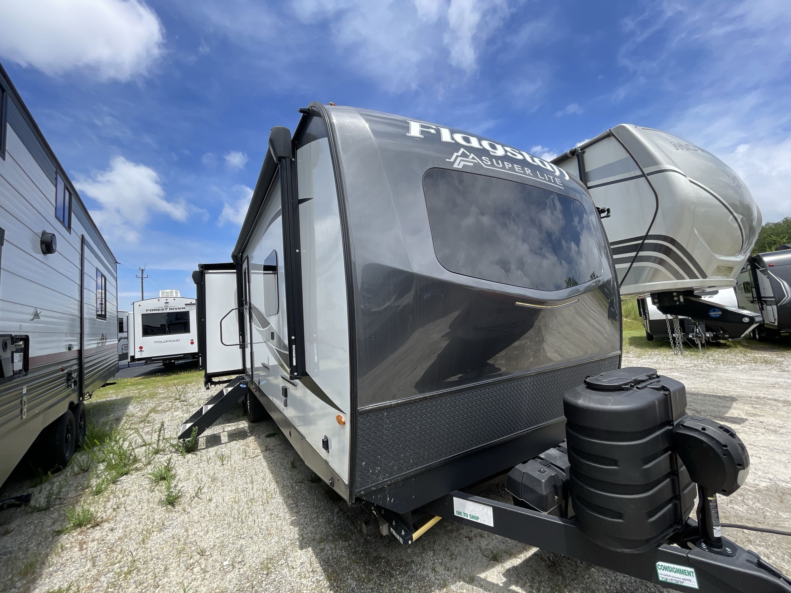 【手渡し】Town & CountryPRO-SERIES SUPER-LITE Flagstaff Super Lite Travel Trailers - Forest River RV
