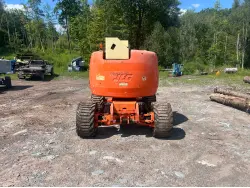 2012 JLG 450AJ