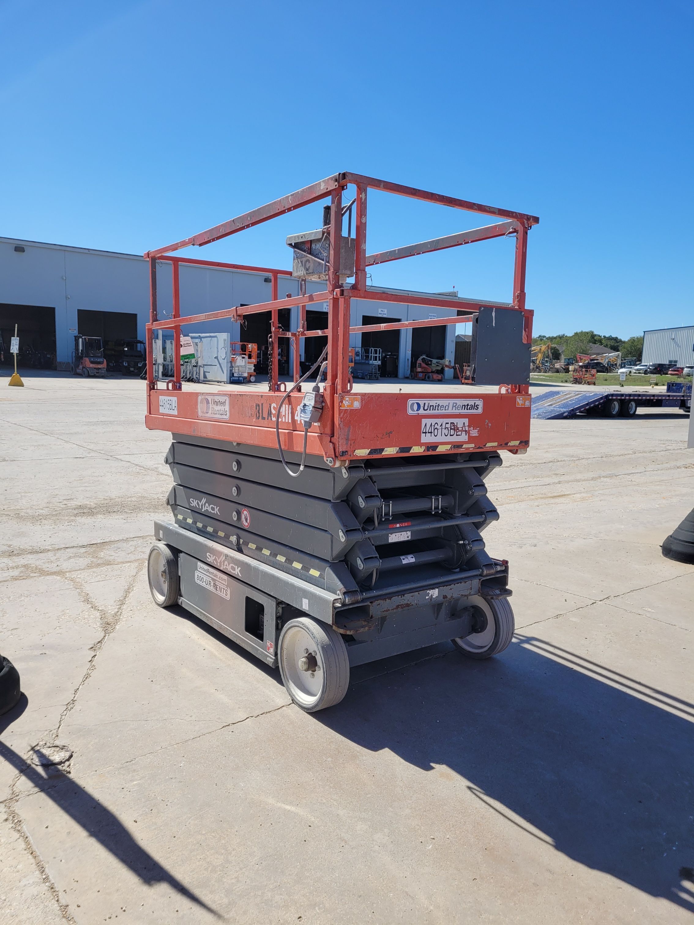 2017 SKYJACK SJIII4632 Scissor Lift in Fort Worth, TX