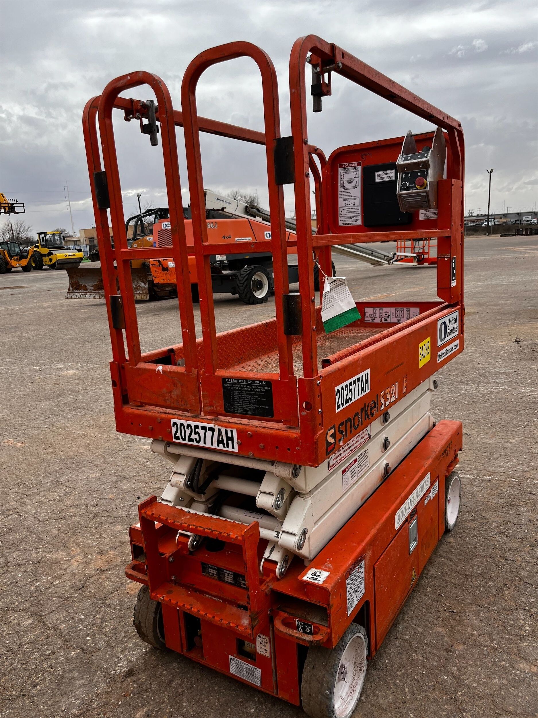 2018 SNORKEL S3219E Scissor Lift in Fort Worth, TX
