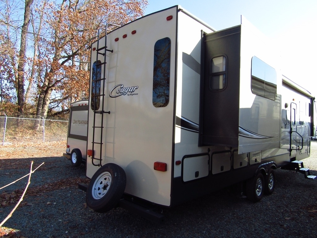 2017 Keystone RV cougar 326rds