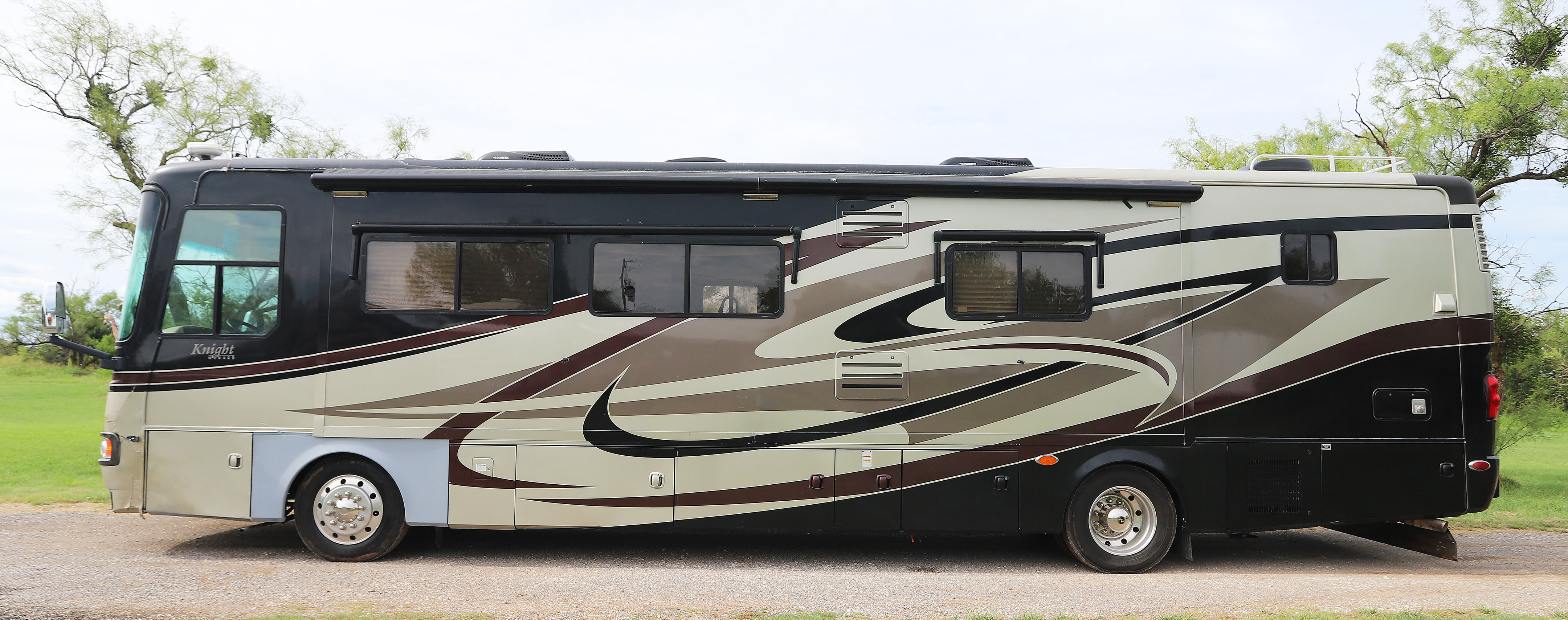2008 Monaco Knight 40DFT in wichita falls TX