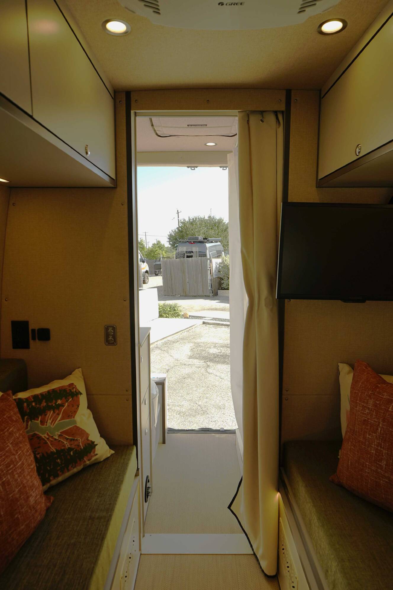 A photo of this 2025 Outside Van PARKS RANGER