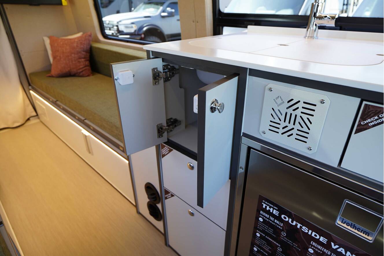 A photo of this 2025 Outside Van PARKS RANGER