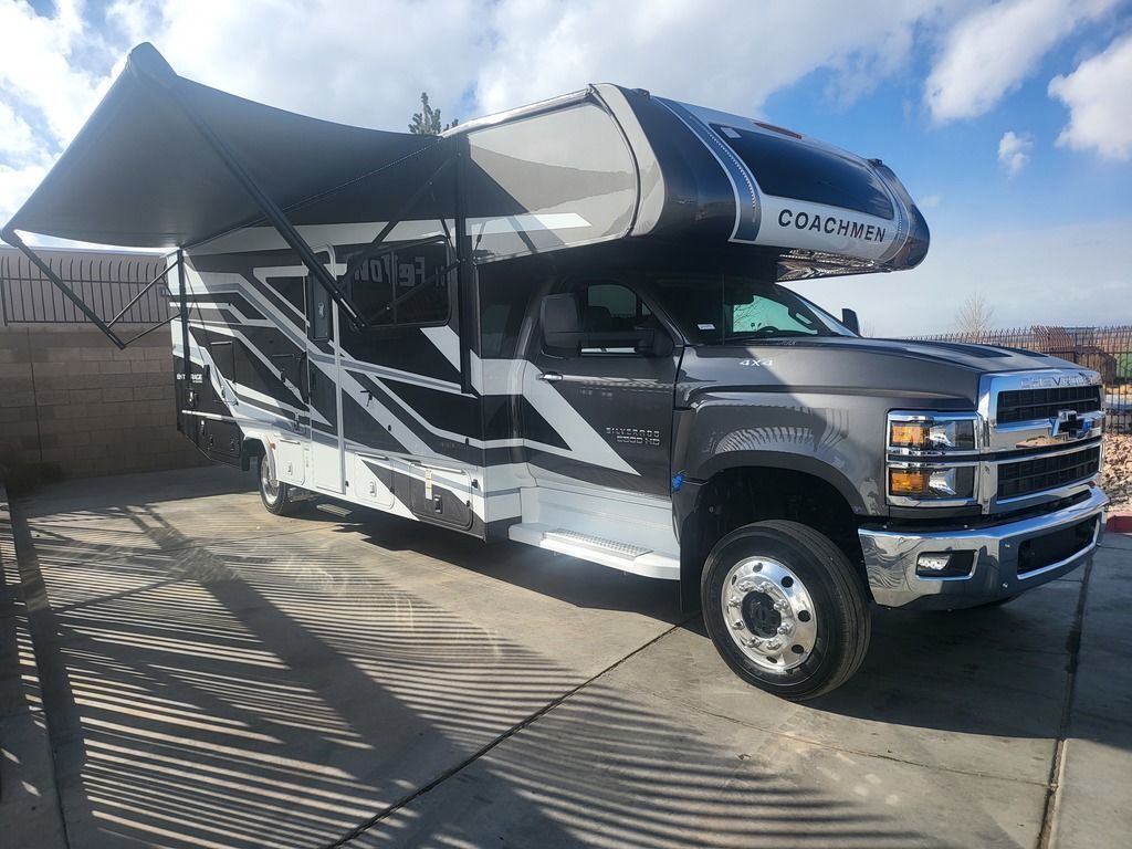 2025 Coachmen Entourage Chevy 330DS - 2025 Coachmen Entourage Chevy ...