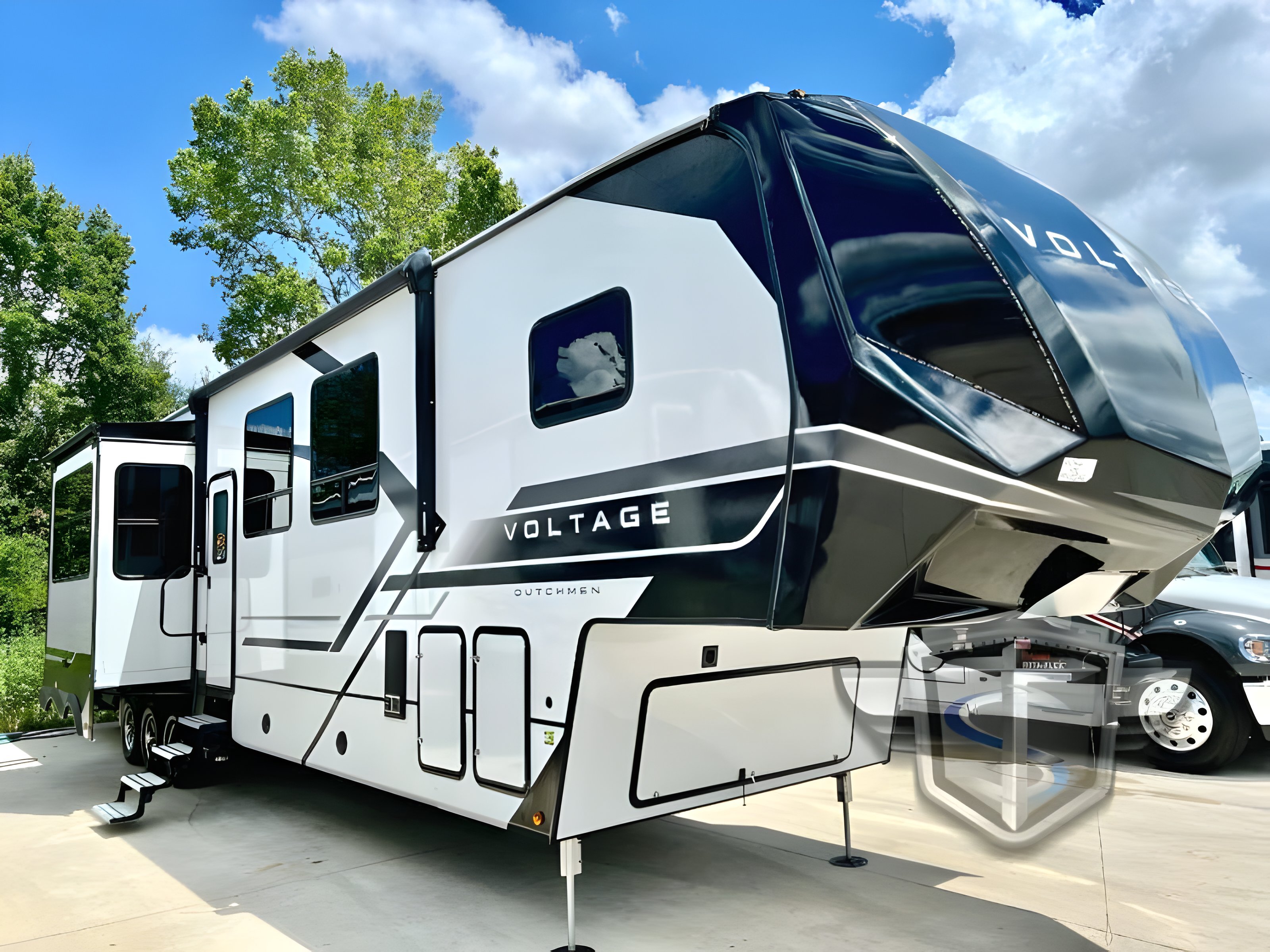 New 2026 Dutchmen Voltage Triton 4271 For Sale in Navasota, TX