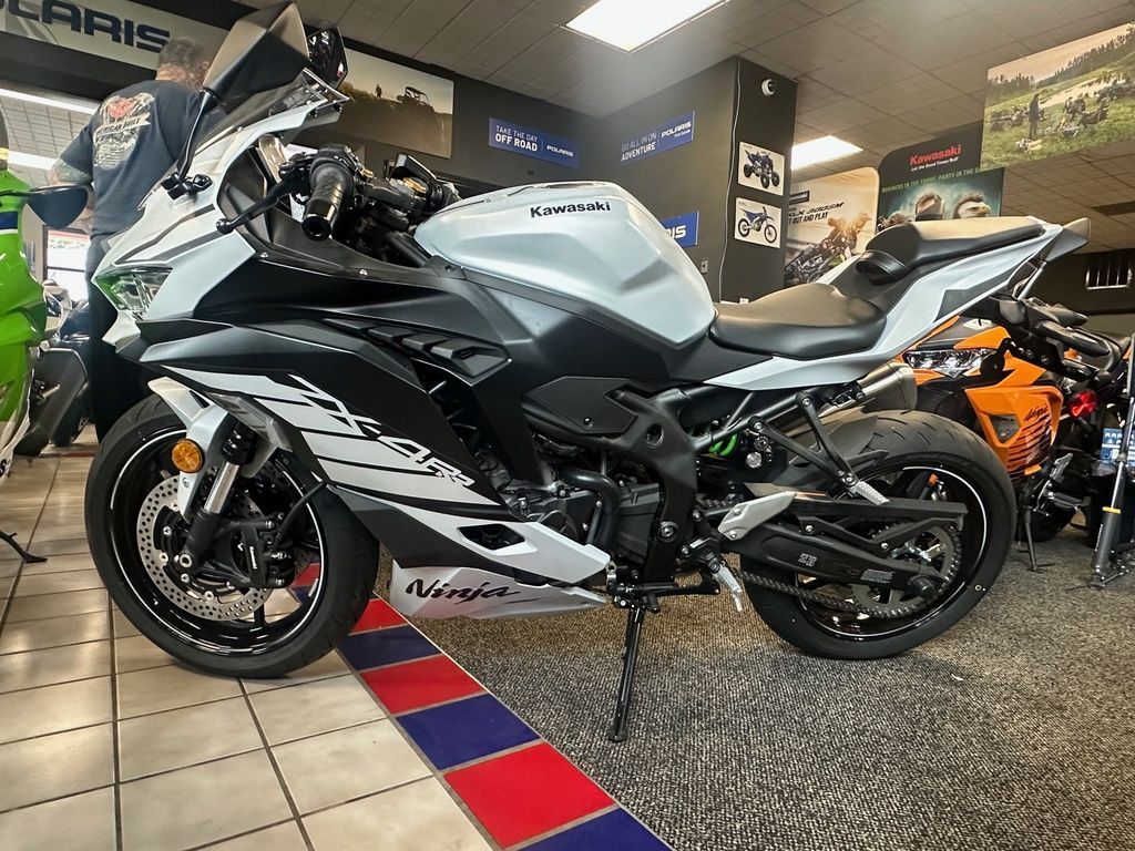 Silver Base Ninja 500 For Sale Under $5000 - Kawasaki