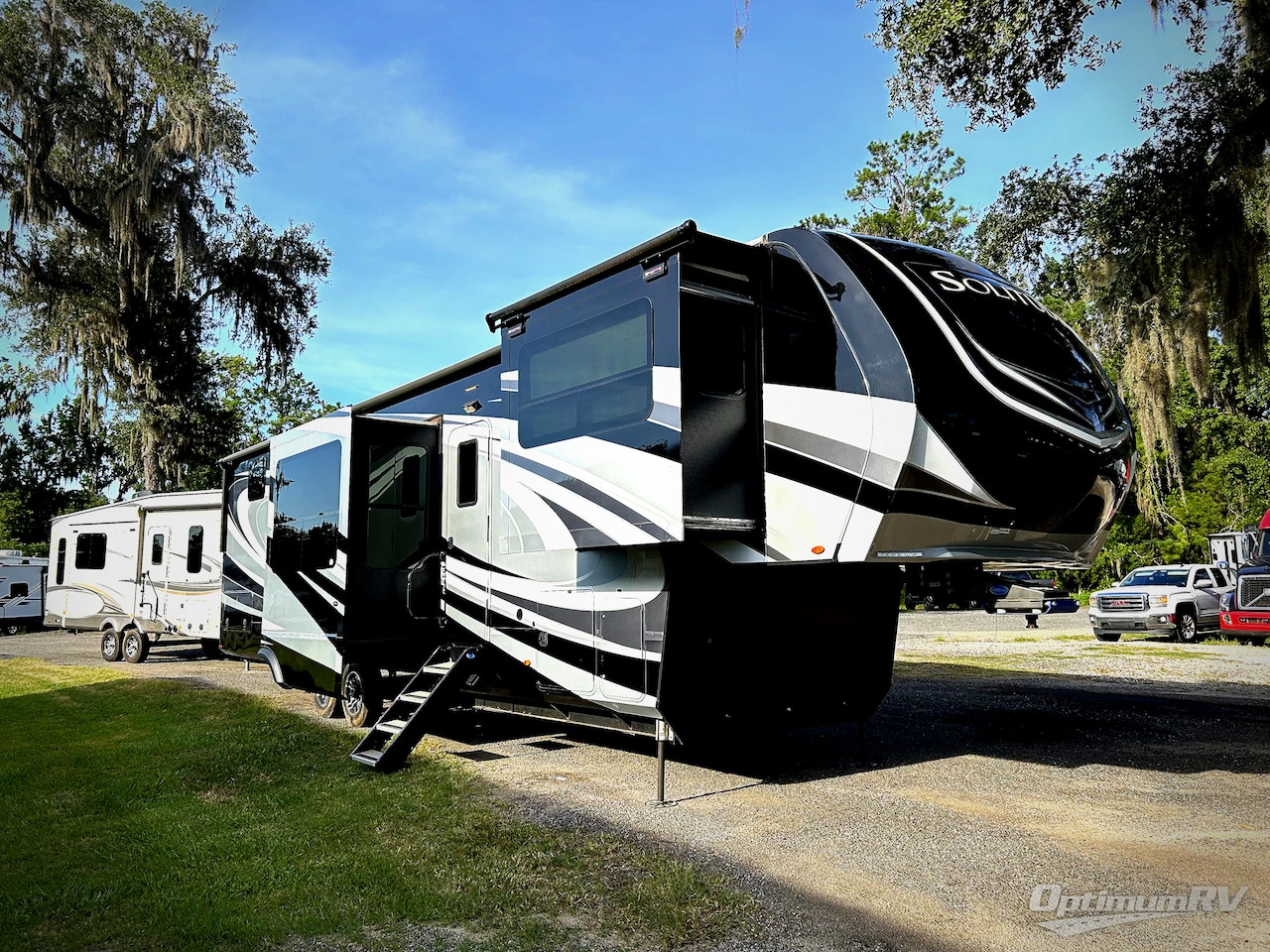2021 Grand Design RV solitude 380fl