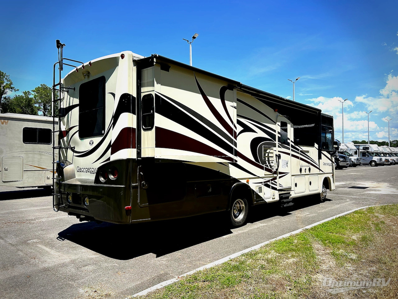 2015 Forest River georgetown 310ds