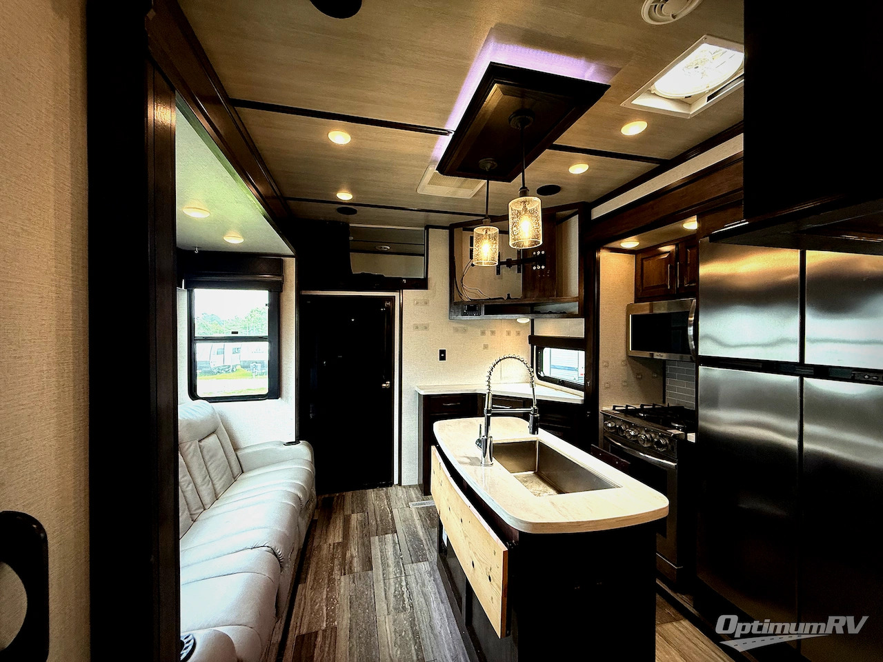 2021 Dutchmen RV voltage 3845