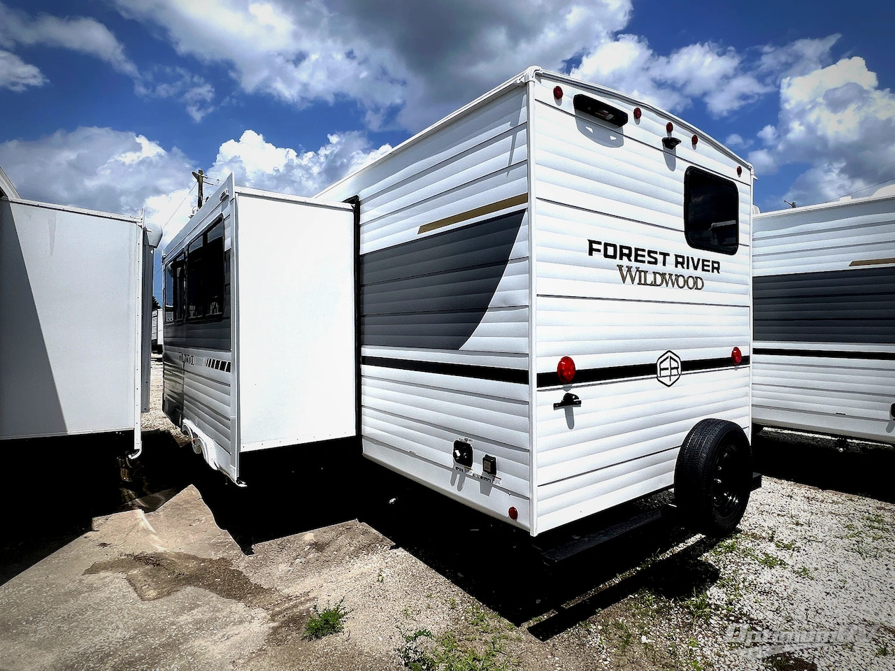 2026 Forest River wildwood 28dbud