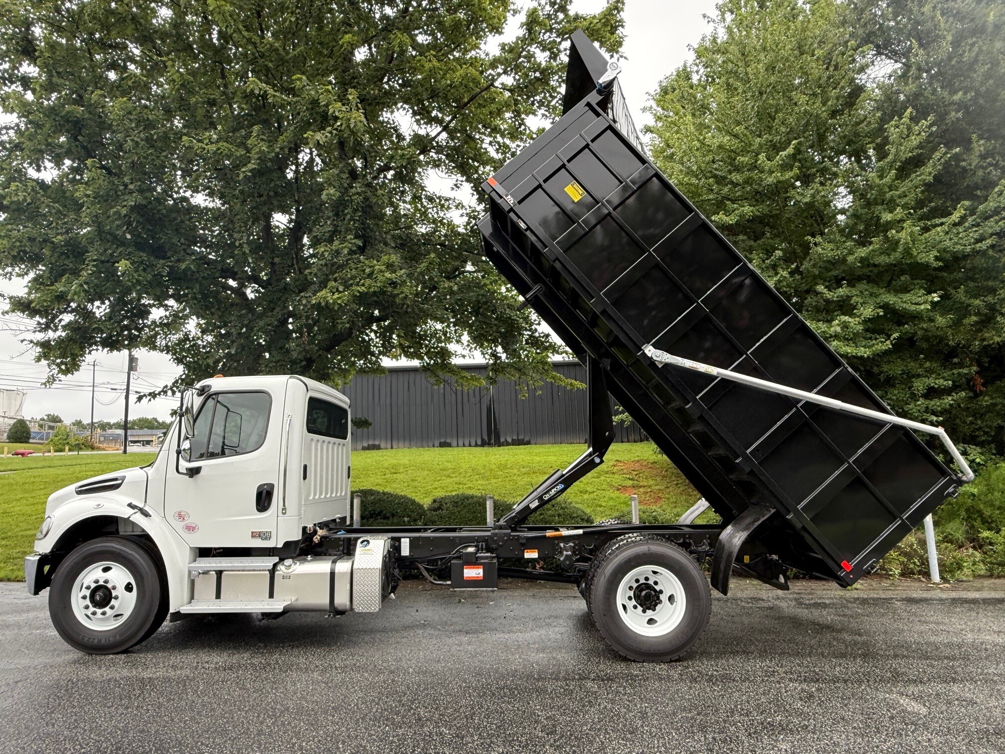 2027 FREIGHTLINER BUSINESS CLASS M2 106 in Greensboro, NC