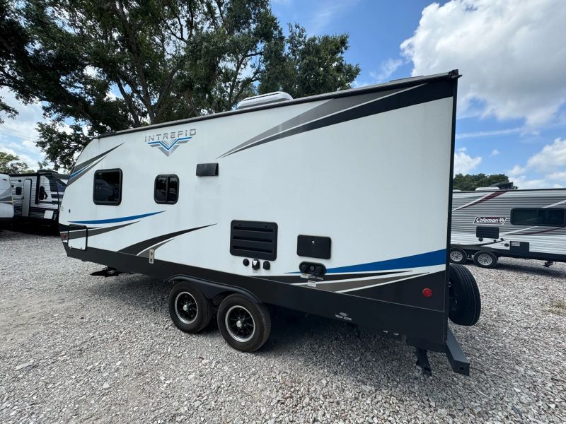 2022 Riverside intrepid 211i