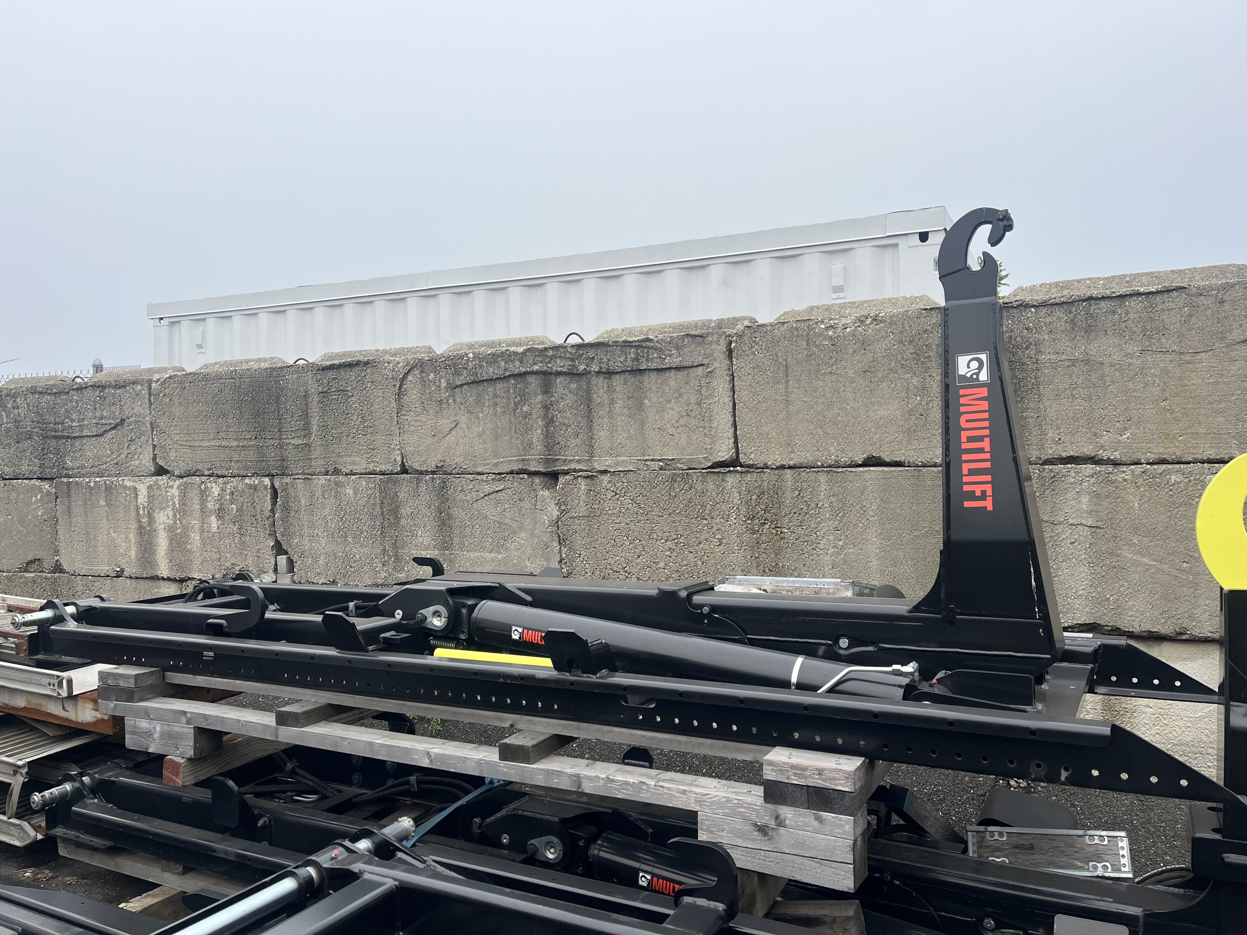 2022 MULTILIFT XR7S-3250 in Deer Park, NY