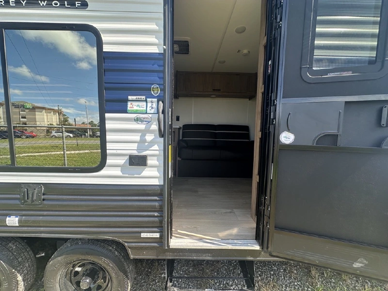2025 FOREST RIVER CHEROKEE GREY WOLF 26EV
