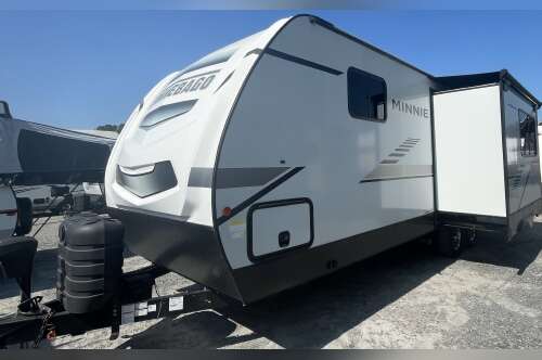 2022 Winnebago Minnie 2529RG in kings mountain NC