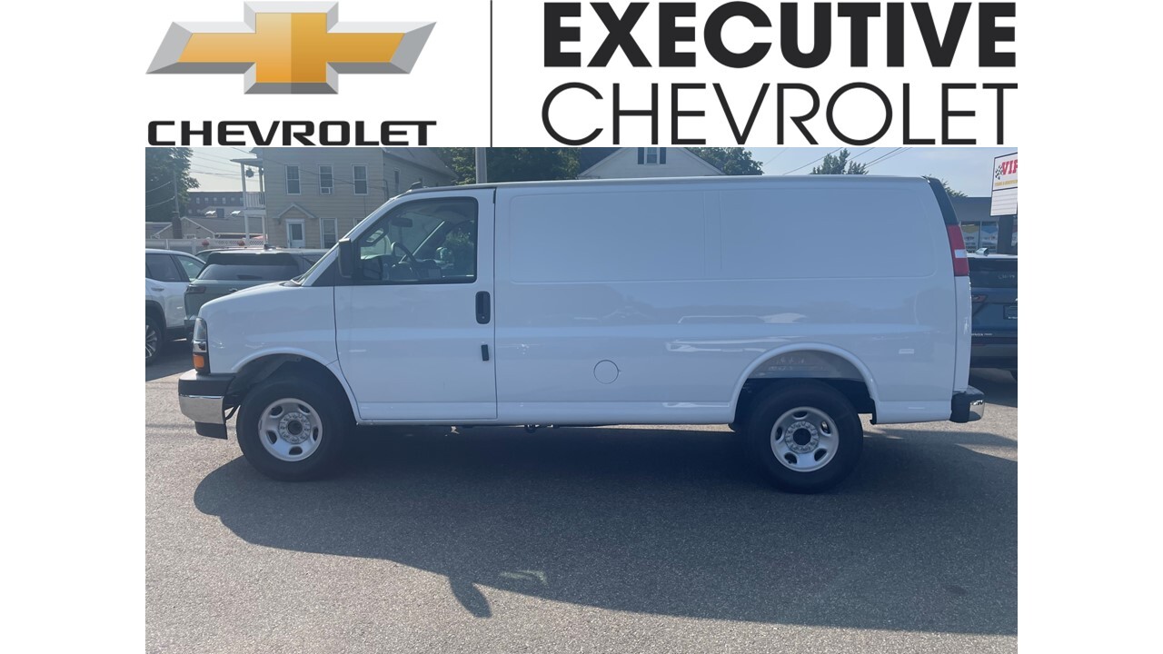 2025 CHEVROLET EXPRESS G2500 in Wallingford, CT