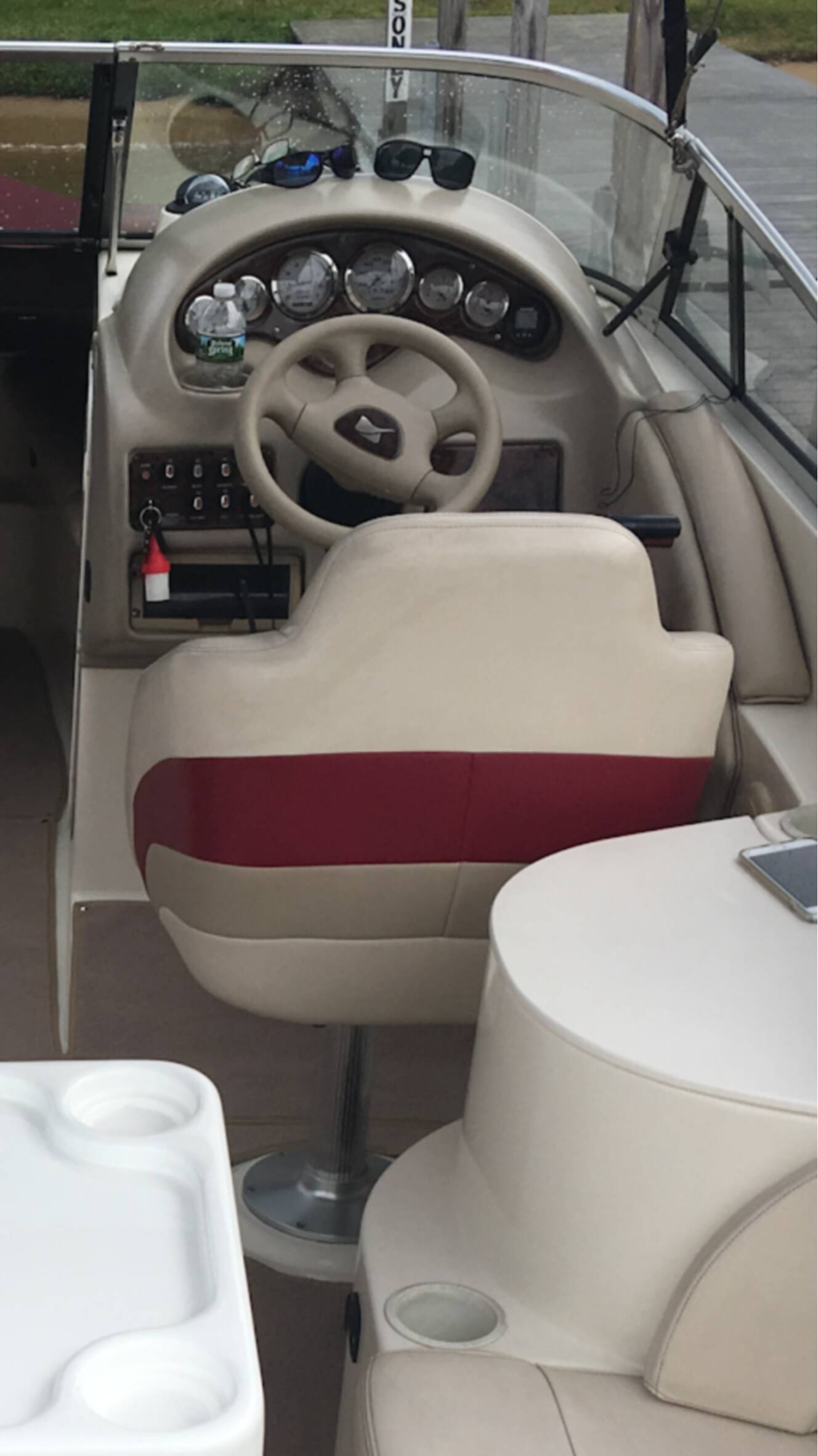 A photo of this 2000 Stingray 240 Ls