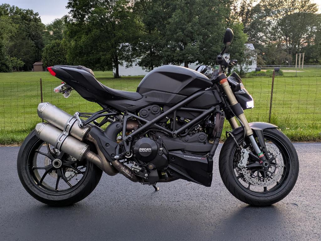なおこ　フェッタリッチ ducati-streetfighter-848-xl.jpg