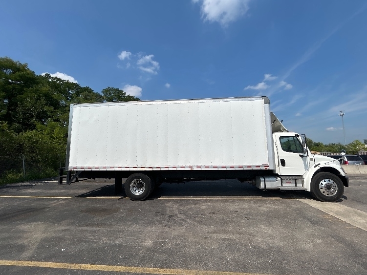 2022 Freightliner M2 106 Medium Duty photo 13