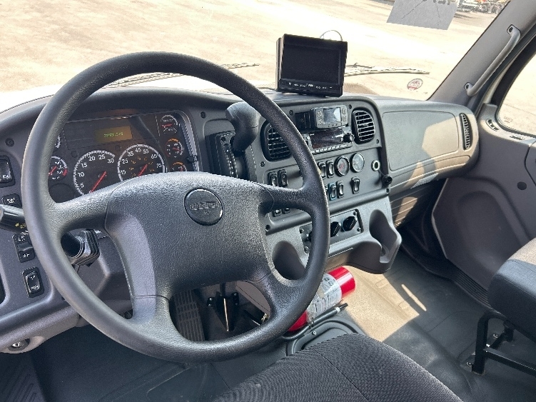 2022 Freightliner M2 106 Medium Duty photo 15
