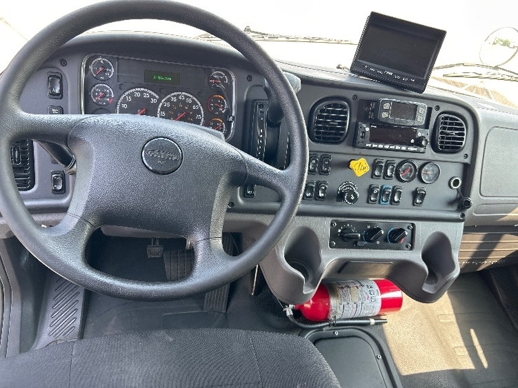 2022 Freightliner M2 106 Medium Duty photo 16