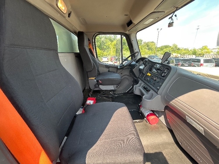 2022 Freightliner M2 106 Medium Duty photo 20